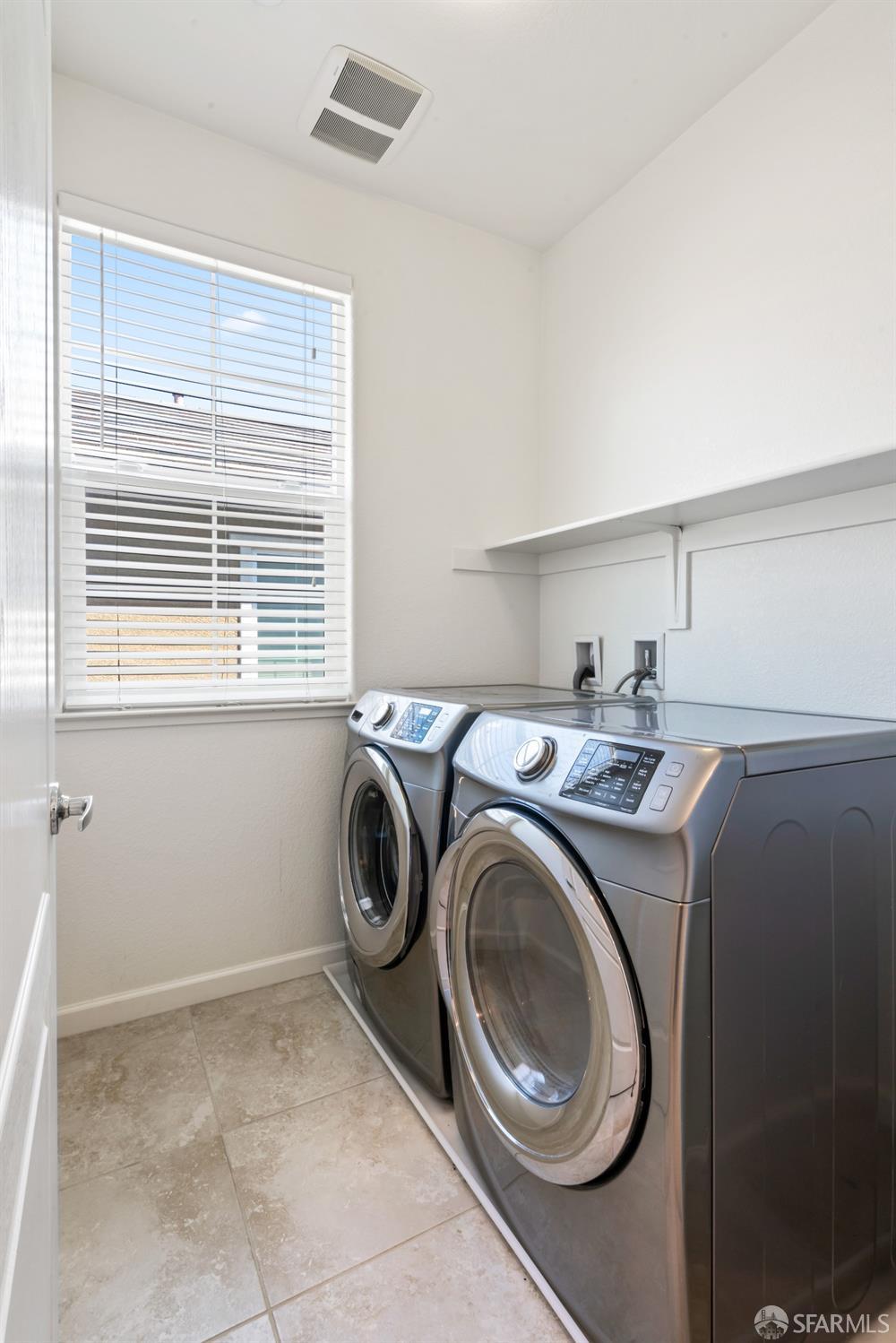 Detail Gallery Image 21 of 39 For 1544 Glenn St, Hayward,  CA 94545 - 3 Beds | 2/1 Baths