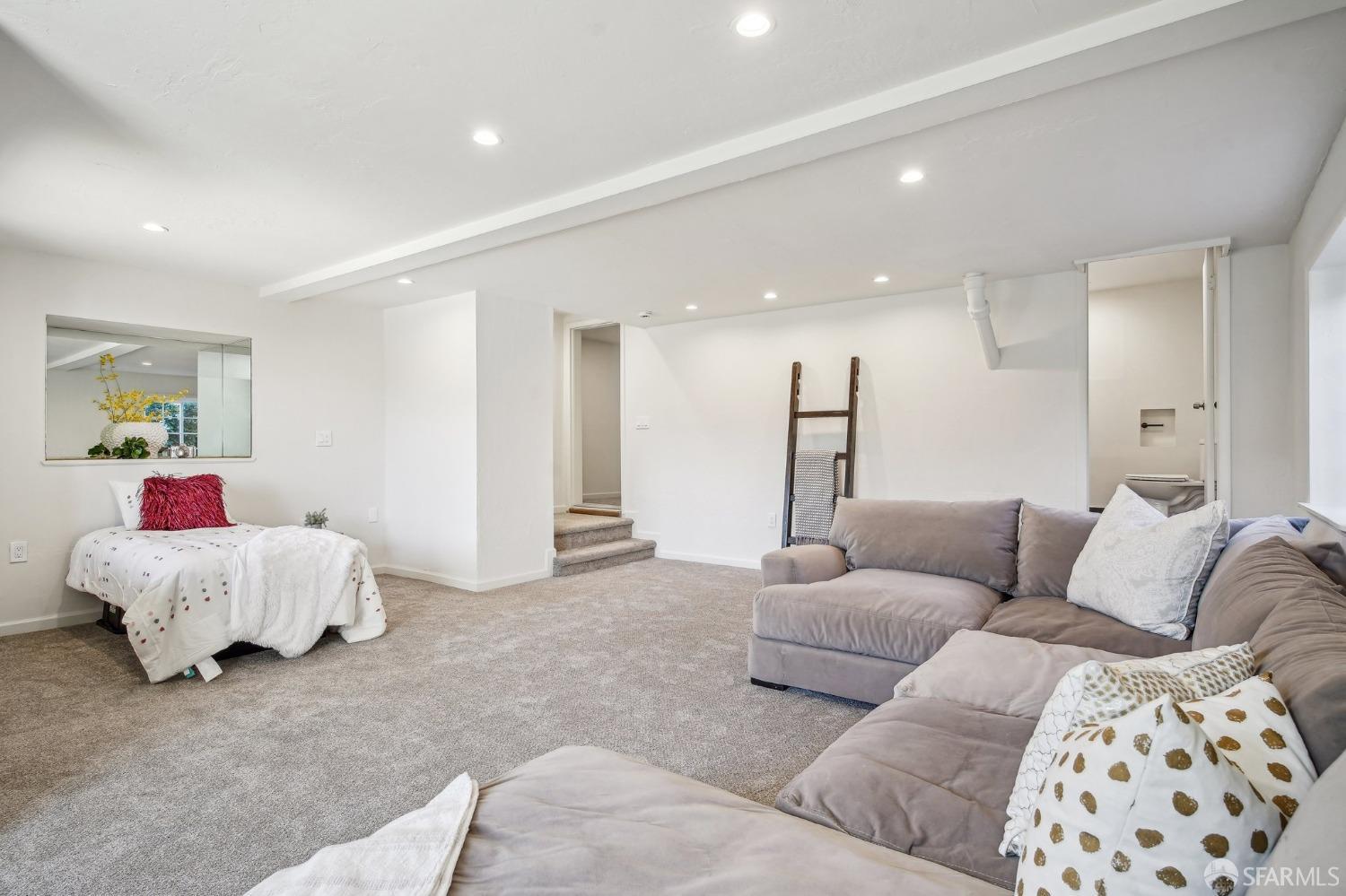 Detail Gallery Image 27 of 43 For 480 Cypress Ave, San Bruno,  CA 94066 - 4 Beds | 2 Baths