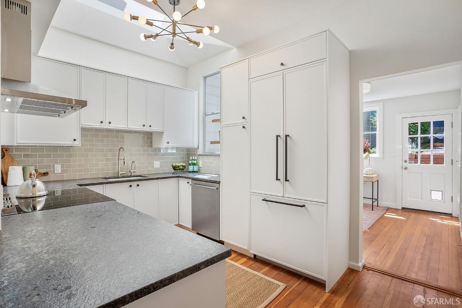 Detail Gallery Image 9 of 32 For 764 Arkansas St, San Francisco,  CA 94107 - 3 Beds | 1 Baths