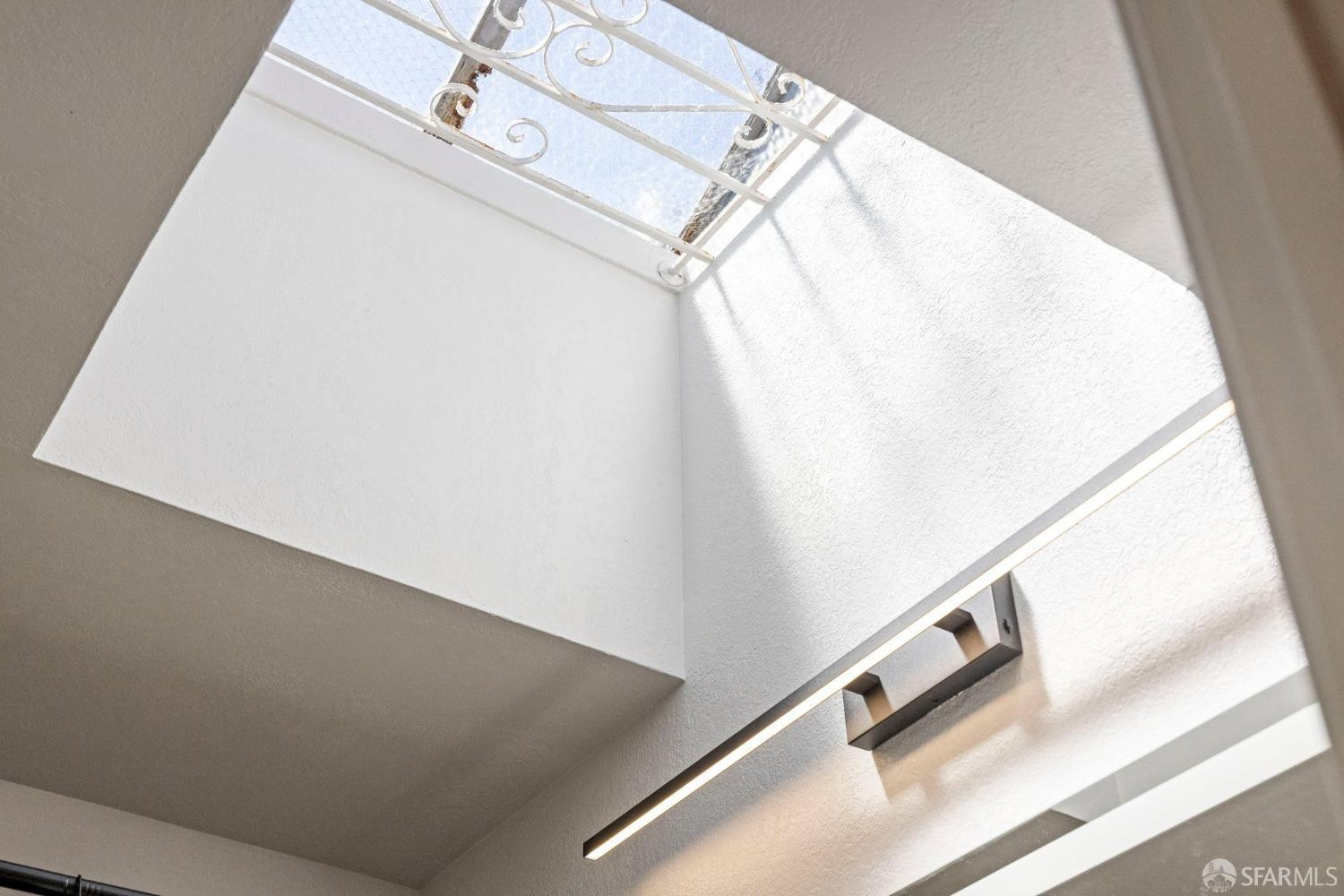 Detail Gallery Image 22 of 52 For 465 Harkness Ave, San Francisco,  CA 94134 - 4 Beds | 2 Baths