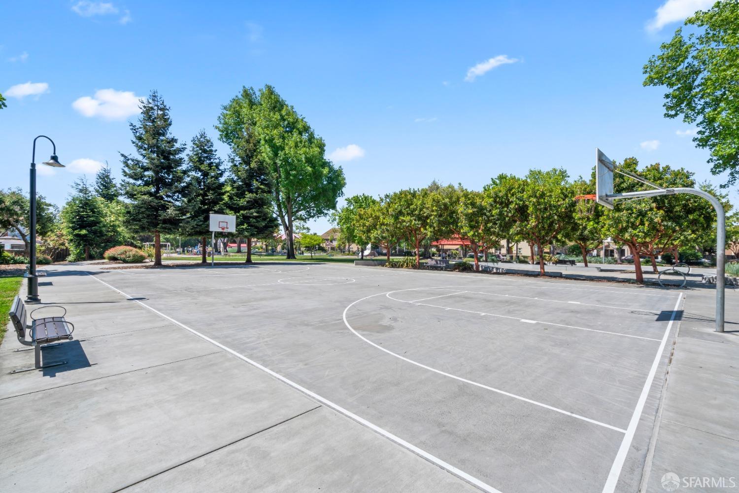 Detail Gallery Image 31 of 39 For 1544 Glenn St, Hayward,  CA 94545 - 3 Beds | 2/1 Baths
