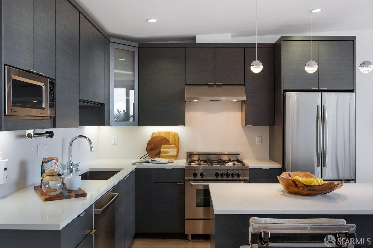 Detail Gallery Image 15 of 37 For 2200 Market St #504,  San Francisco,  CA 94114 - 1 Beds | 1/1 Baths