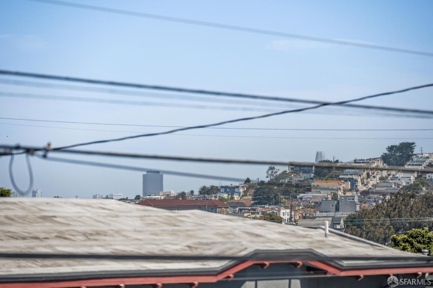 Detail Gallery Image 7 of 37 For 323 Chicago Way, San Francisco,  CA 94112 - 2 Beds | 1 Baths