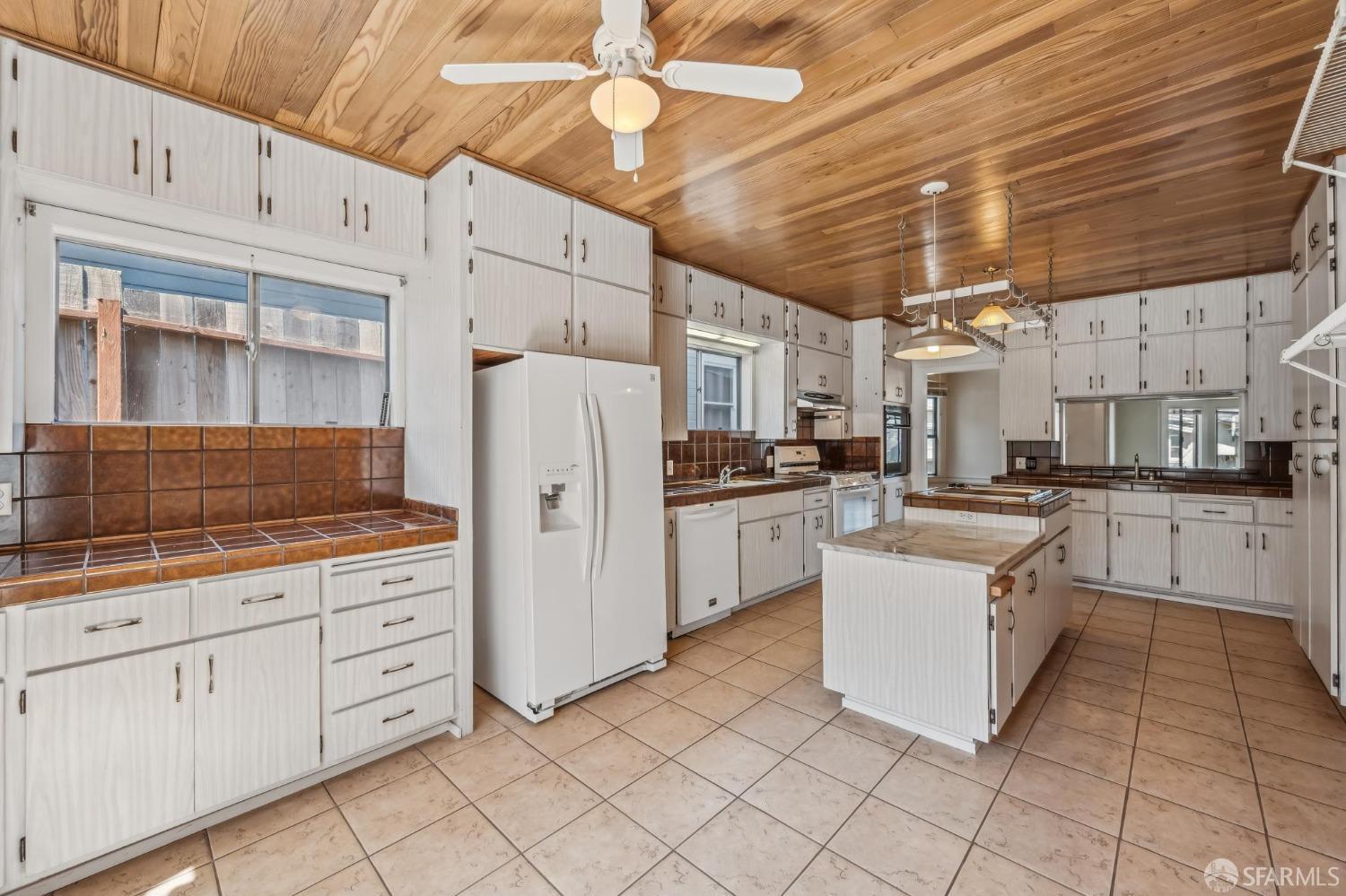 Detail Gallery Image 17 of 37 For 323 Chicago Way, San Francisco,  CA 94112 - 2 Beds | 1 Baths