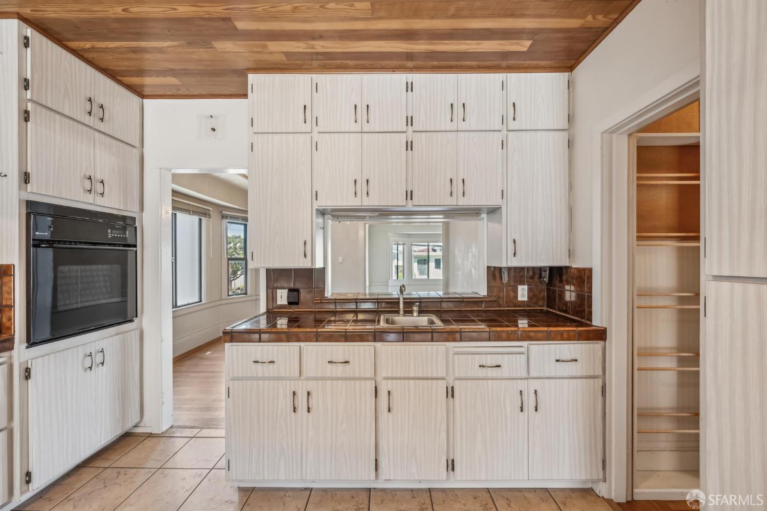 Detail Gallery Image 20 of 37 For 323 Chicago Way, San Francisco,  CA 94112 - 2 Beds | 1 Baths