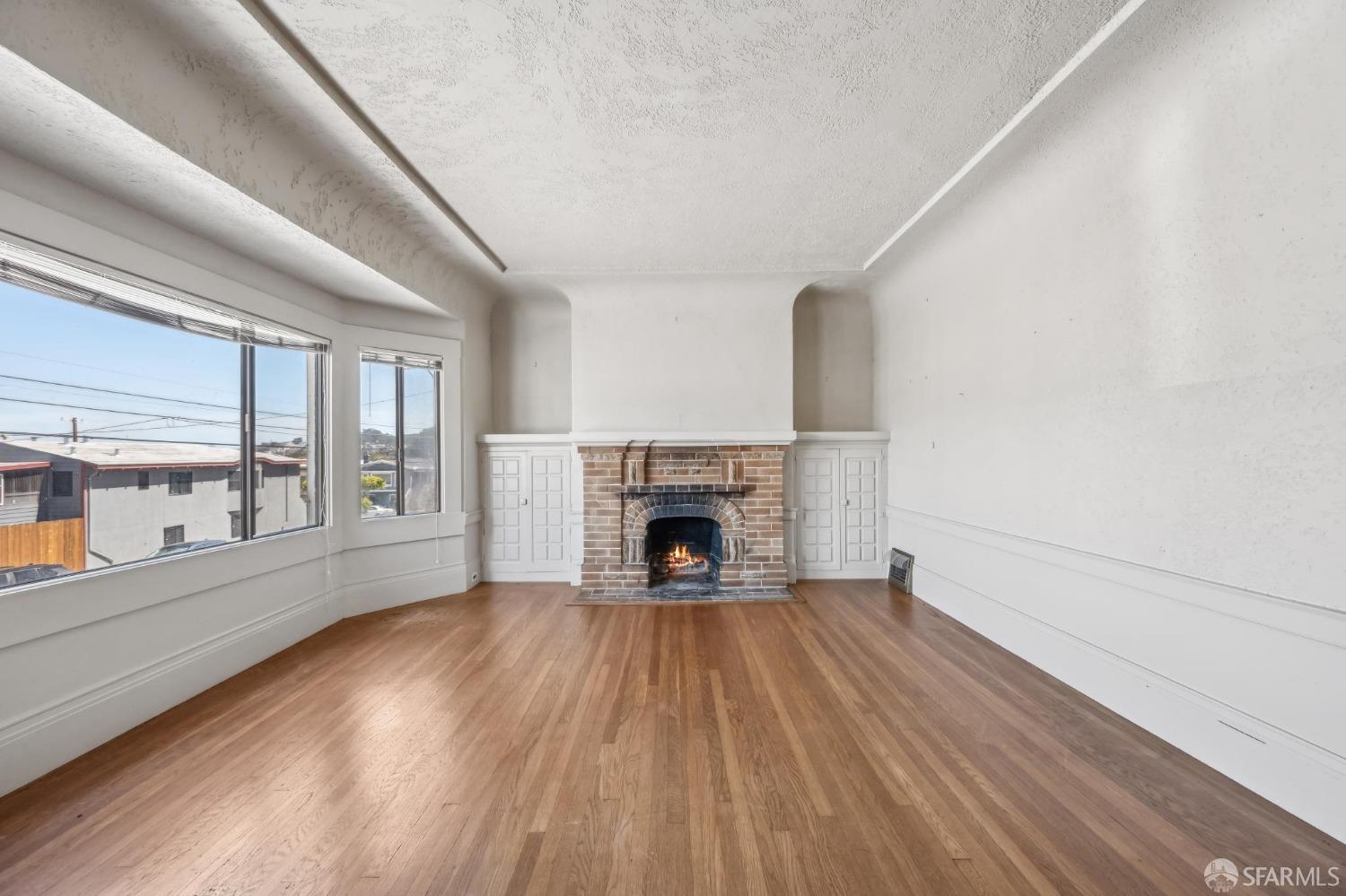 Detail Gallery Image 8 of 37 For 323 Chicago Way, San Francisco,  CA 94112 - 2 Beds | 1 Baths