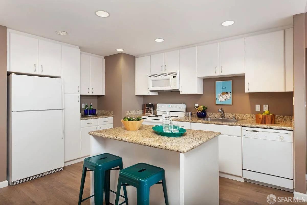 Detail Gallery Image 4 of 35 For 250 King St #720,  San Francisco,  CA 94107 - 2 Beds | 2 Baths