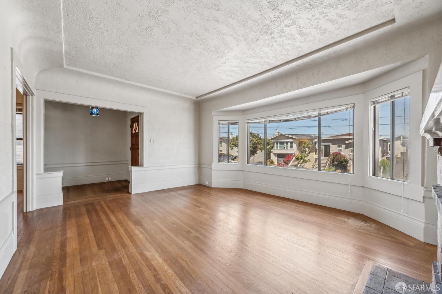 Detail Gallery Image 9 of 37 For 323 Chicago Way, San Francisco,  CA 94112 - 2 Beds | 1 Baths