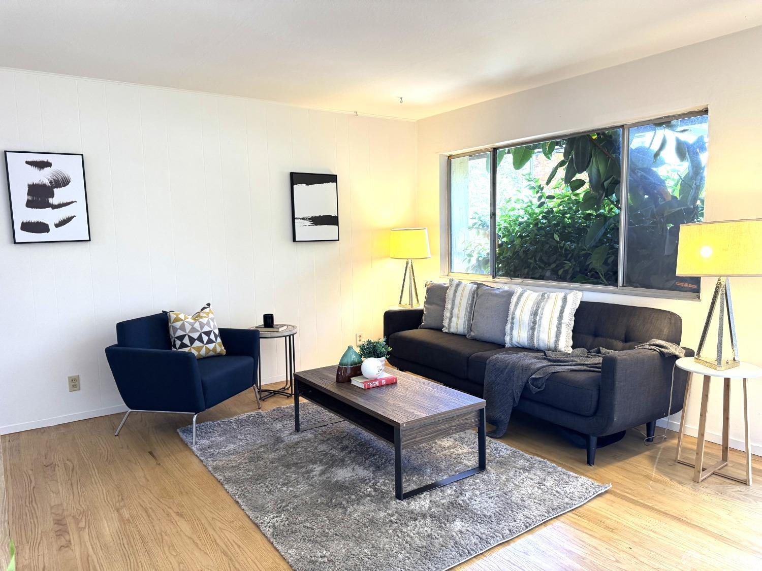 Detail Gallery Image 2 of 5 For 21683 Western Blvd, Hayward,  CA 94541 - – Beds | – Baths