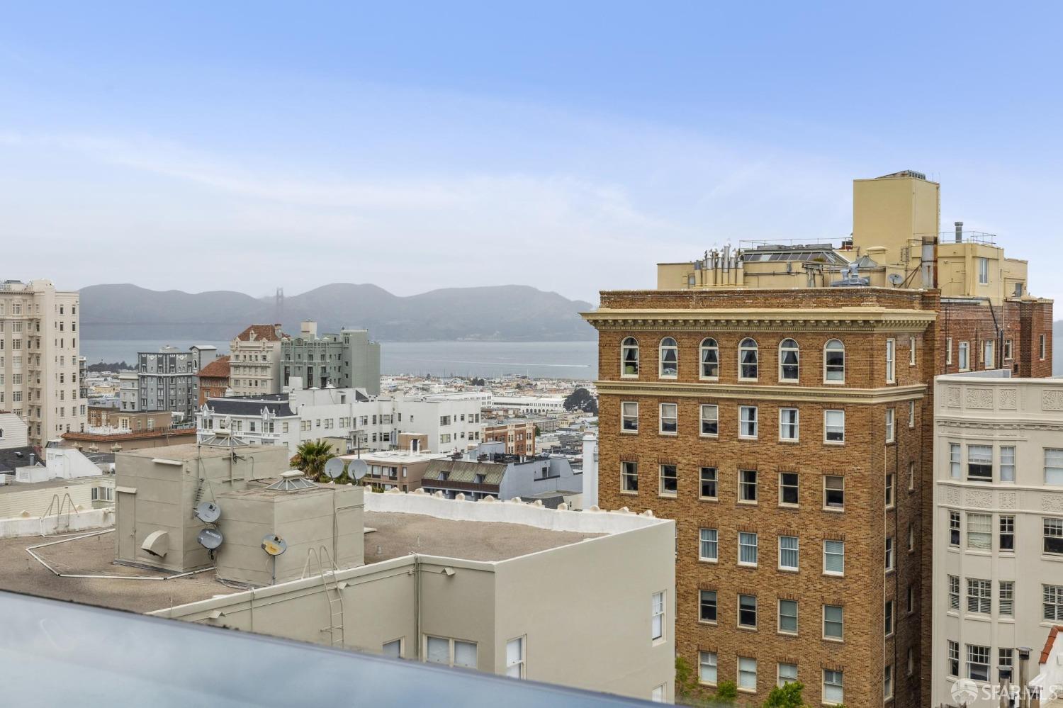 Detail Gallery Image 10 of 26 For 1870 Jackson St #603,  San Francisco,  CA 94109 - 3 Beds | 2/1 Baths