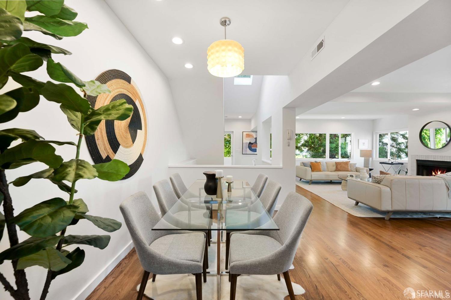Detail Gallery Image 9 of 43 For 283 Filbert St, San Francisco,  CA 94133 - 4 Beds | 4 Baths