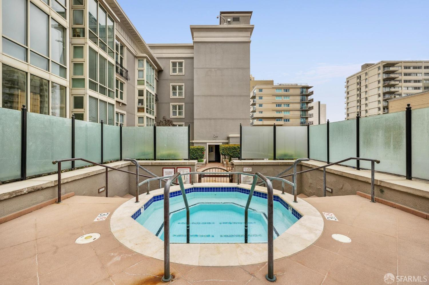 Detail Gallery Image 32 of 44 For 1483 Sutter St #901,  San Francisco,  CA 94109 - 1 Beds | 1 Baths