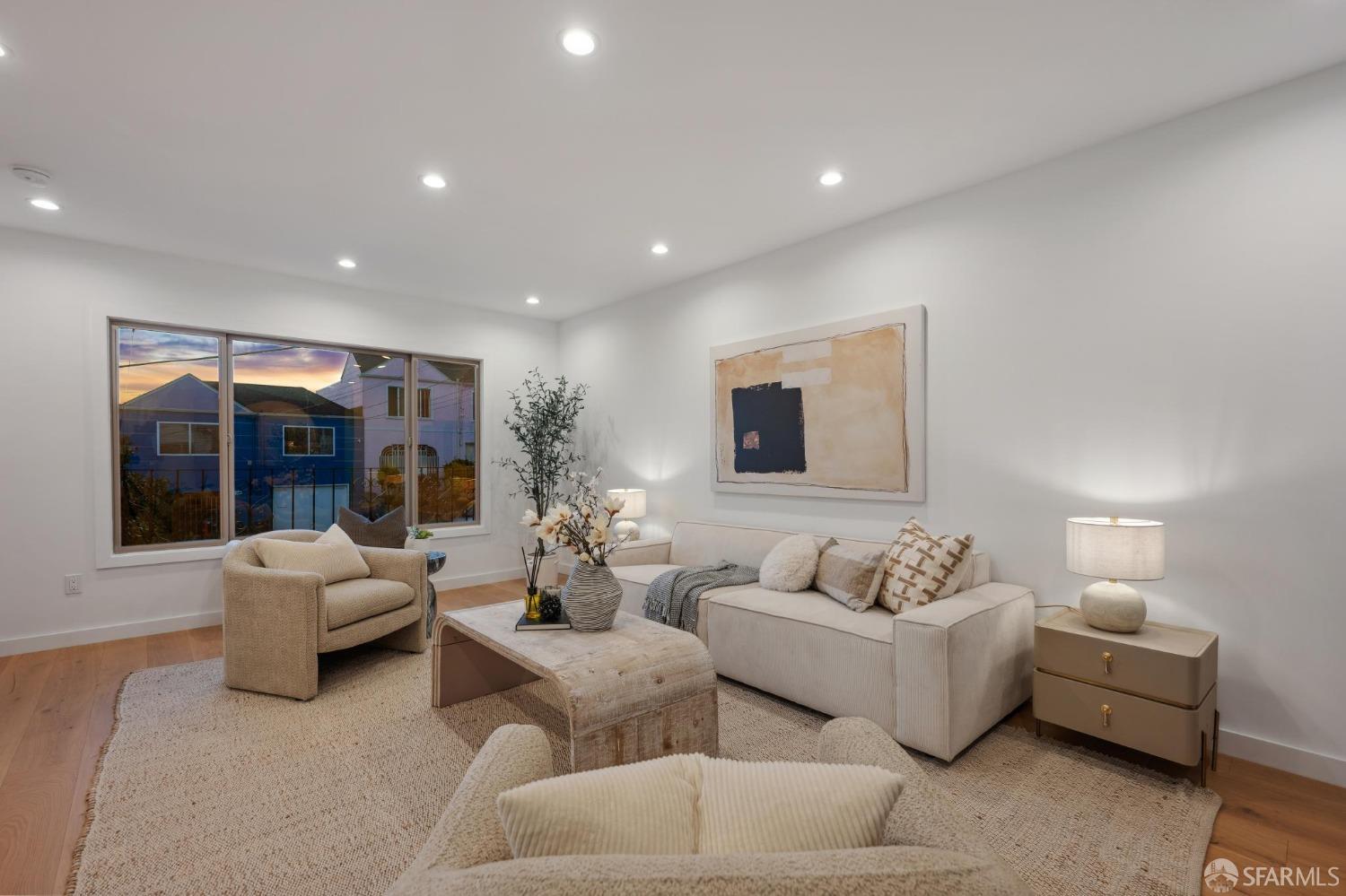 Detail Gallery Image 12 of 98 For 454 Orizaba Ave, San Francisco,  CA 94132 - 4 Beds | 3 Baths