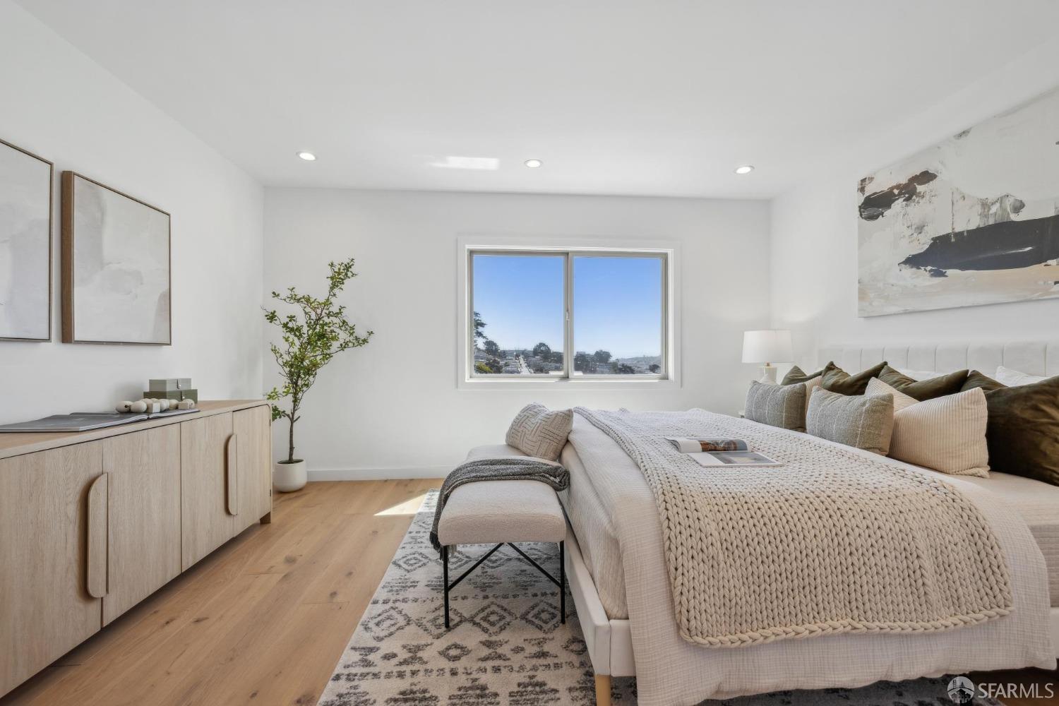 Detail Gallery Image 50 of 98 For 454 Orizaba Ave, San Francisco,  CA 94132 - 4 Beds | 3 Baths