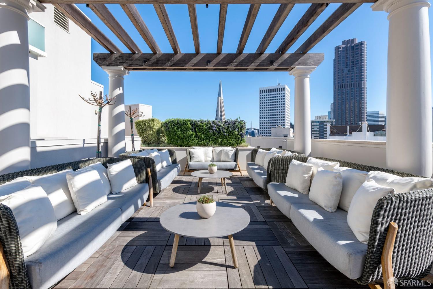 Detail Gallery Image 6 of 28 For 875 California St #403,  San Francisco,  CA 94108 - 2 Beds | 2 Baths