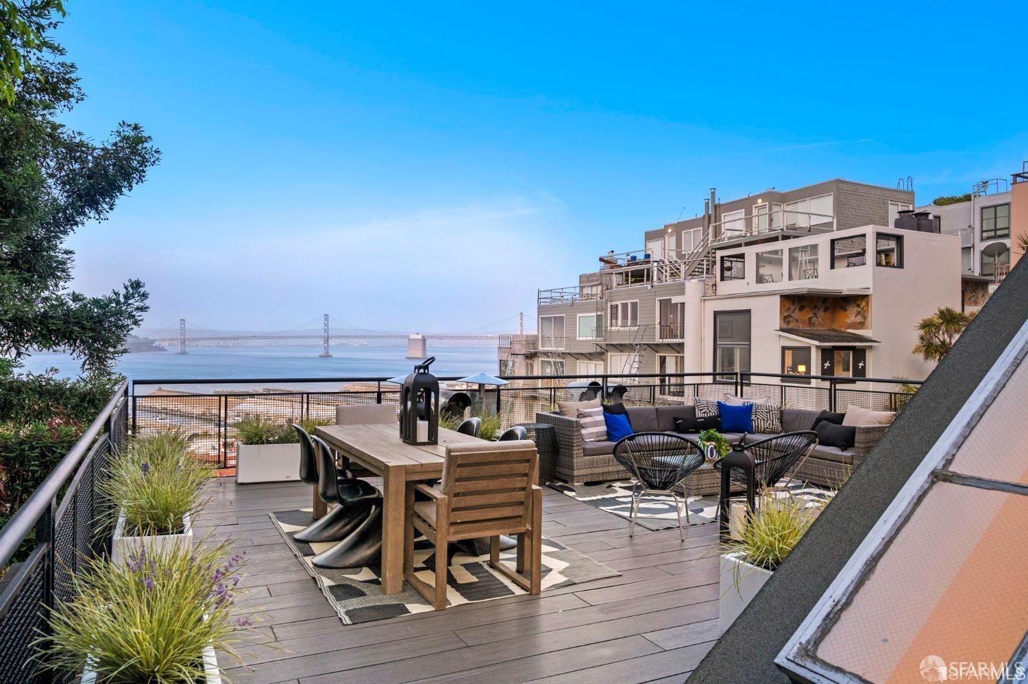 Detail Gallery Image 40 of 43 For 283 Filbert St, San Francisco,  CA 94133 - 4 Beds | 4 Baths