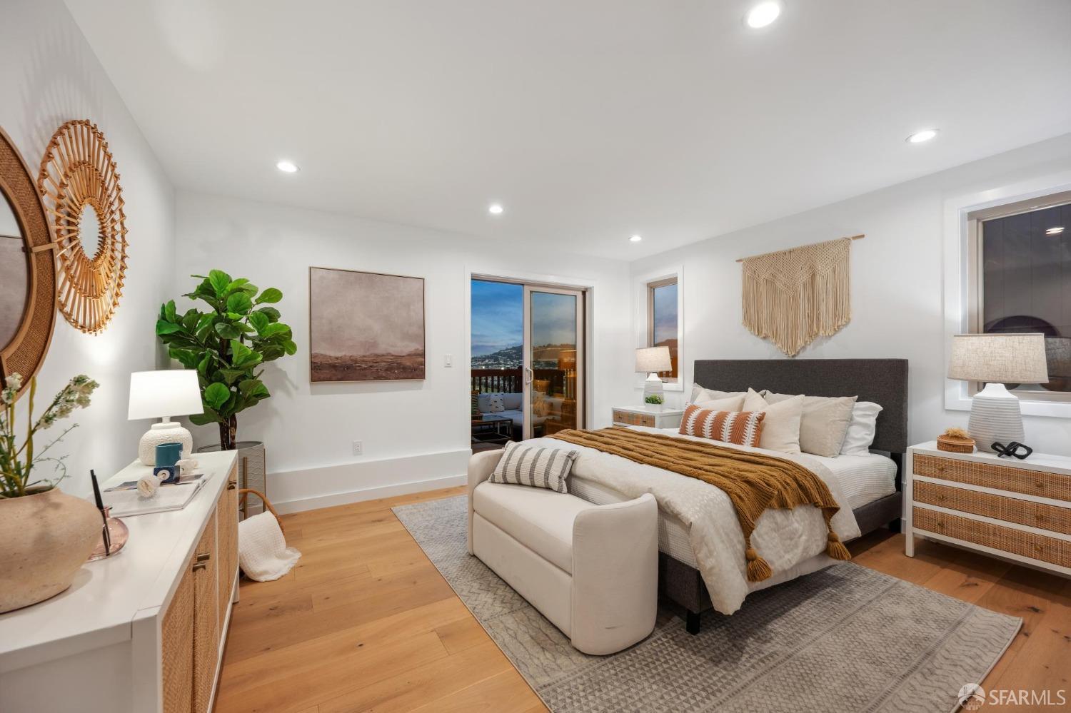 Detail Gallery Image 21 of 98 For 454 Orizaba Ave, San Francisco,  CA 94132 - 4 Beds | 3 Baths
