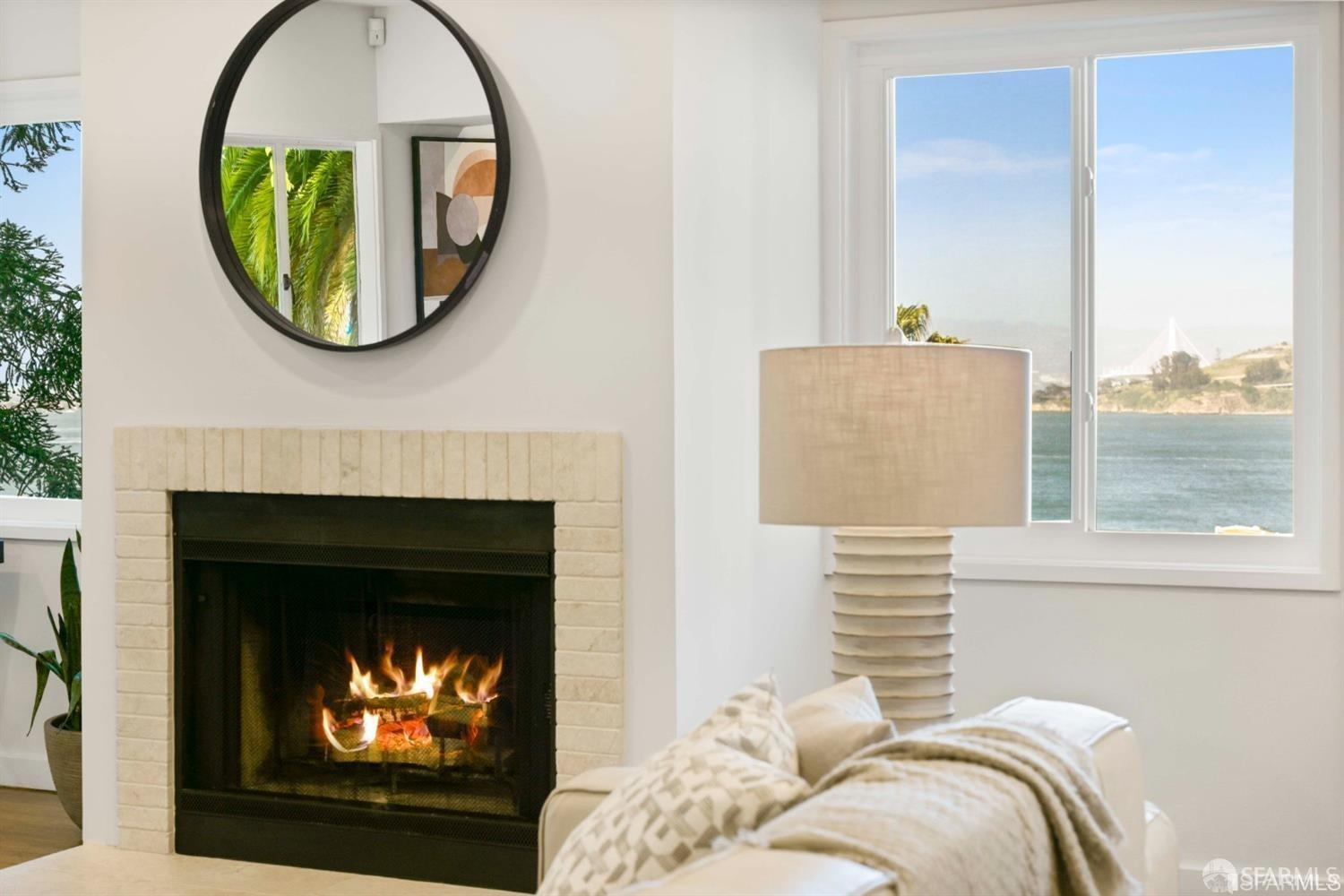 Detail Gallery Image 15 of 43 For 283 Filbert St, San Francisco,  CA 94133 - 4 Beds | 4 Baths