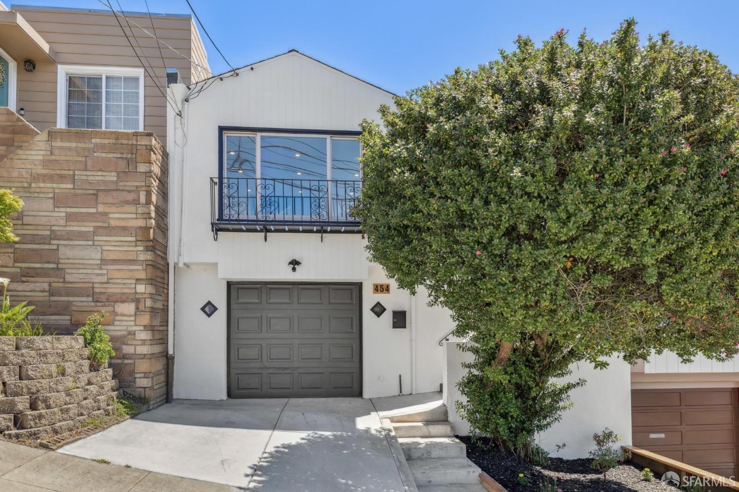 Detail Gallery Image 26 of 98 For 454 Orizaba Ave, San Francisco,  CA 94132 - 4 Beds | 3 Baths