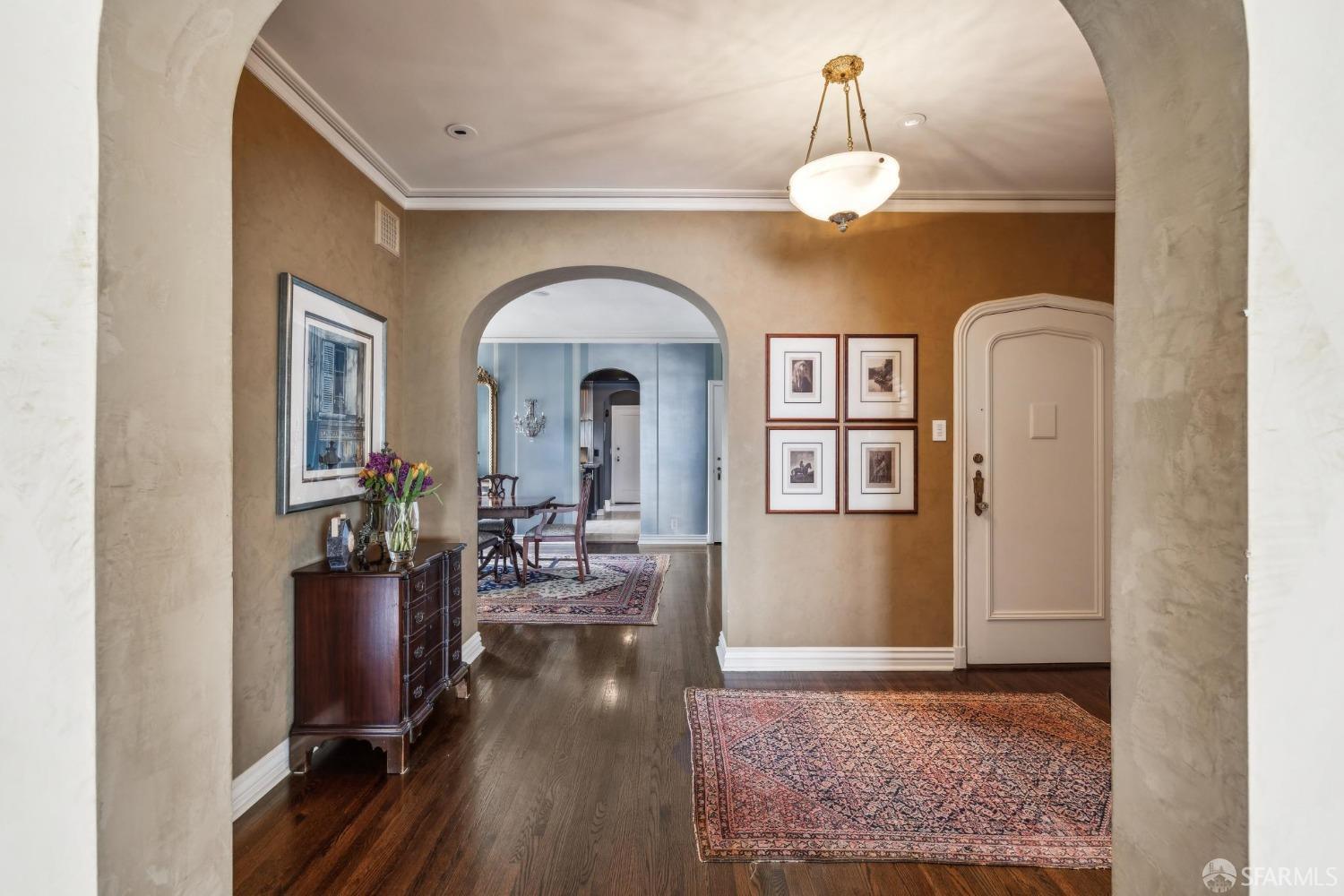 Detail Gallery Image 4 of 26 For 1870 Jackson St #603,  San Francisco,  CA 94109 - 3 Beds | 2/1 Baths
