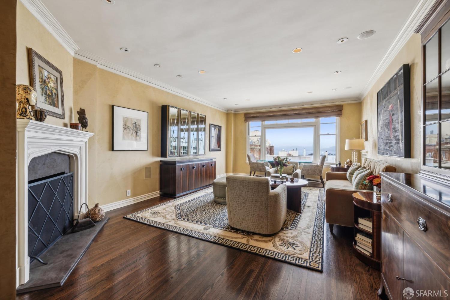 Detail Gallery Image 5 of 26 For 1870 Jackson St #603,  San Francisco,  CA 94109 - 3 Beds | 2/1 Baths