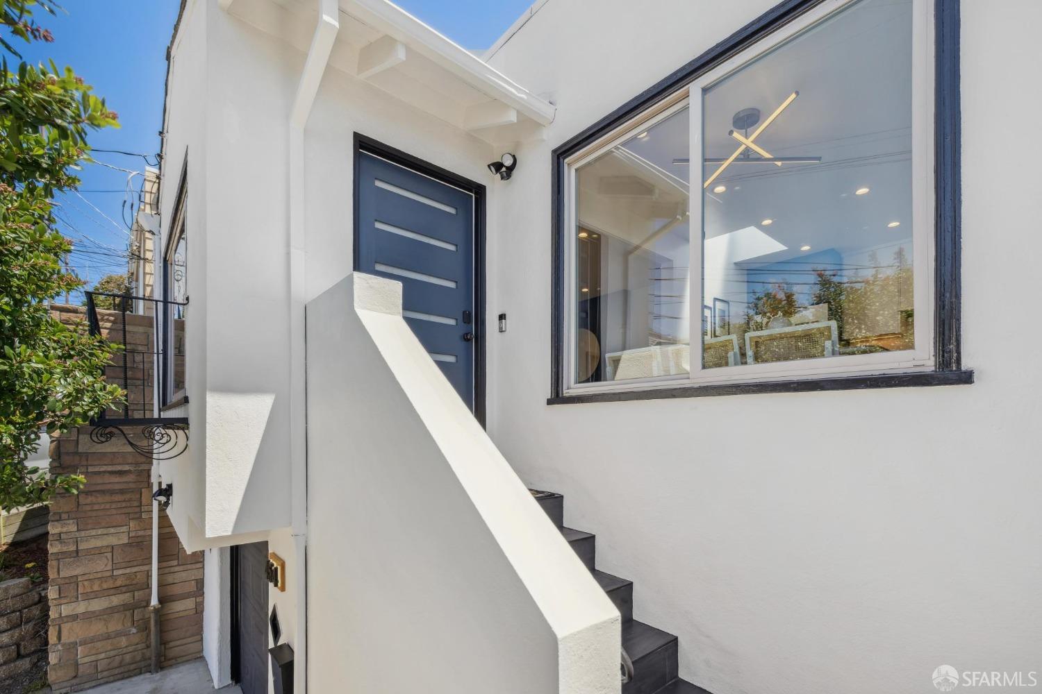 Detail Gallery Image 30 of 98 For 454 Orizaba Ave, San Francisco,  CA 94132 - 4 Beds | 3 Baths