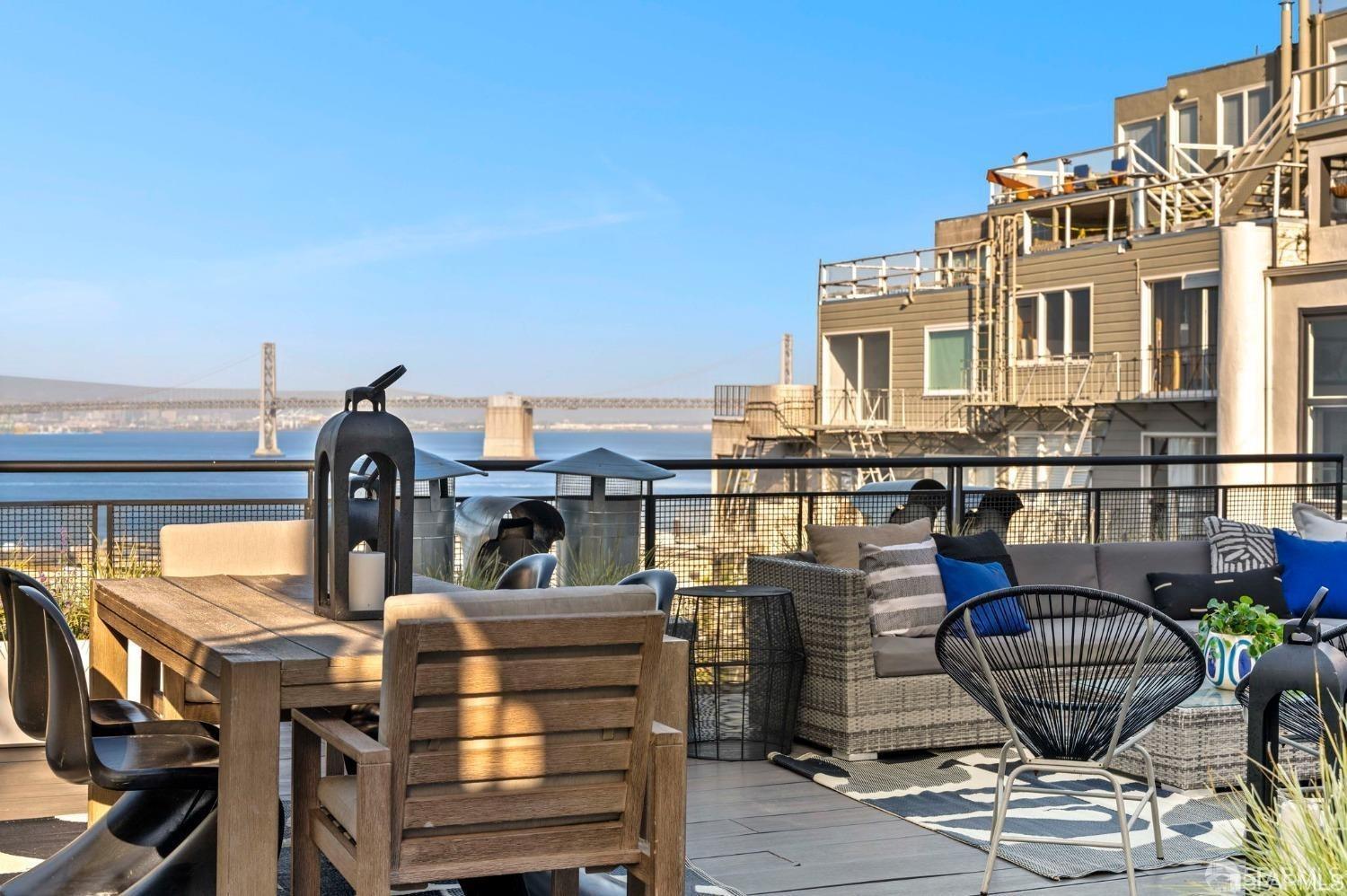 Detail Gallery Image 38 of 43 For 283 Filbert St, San Francisco,  CA 94133 - 4 Beds | 4 Baths