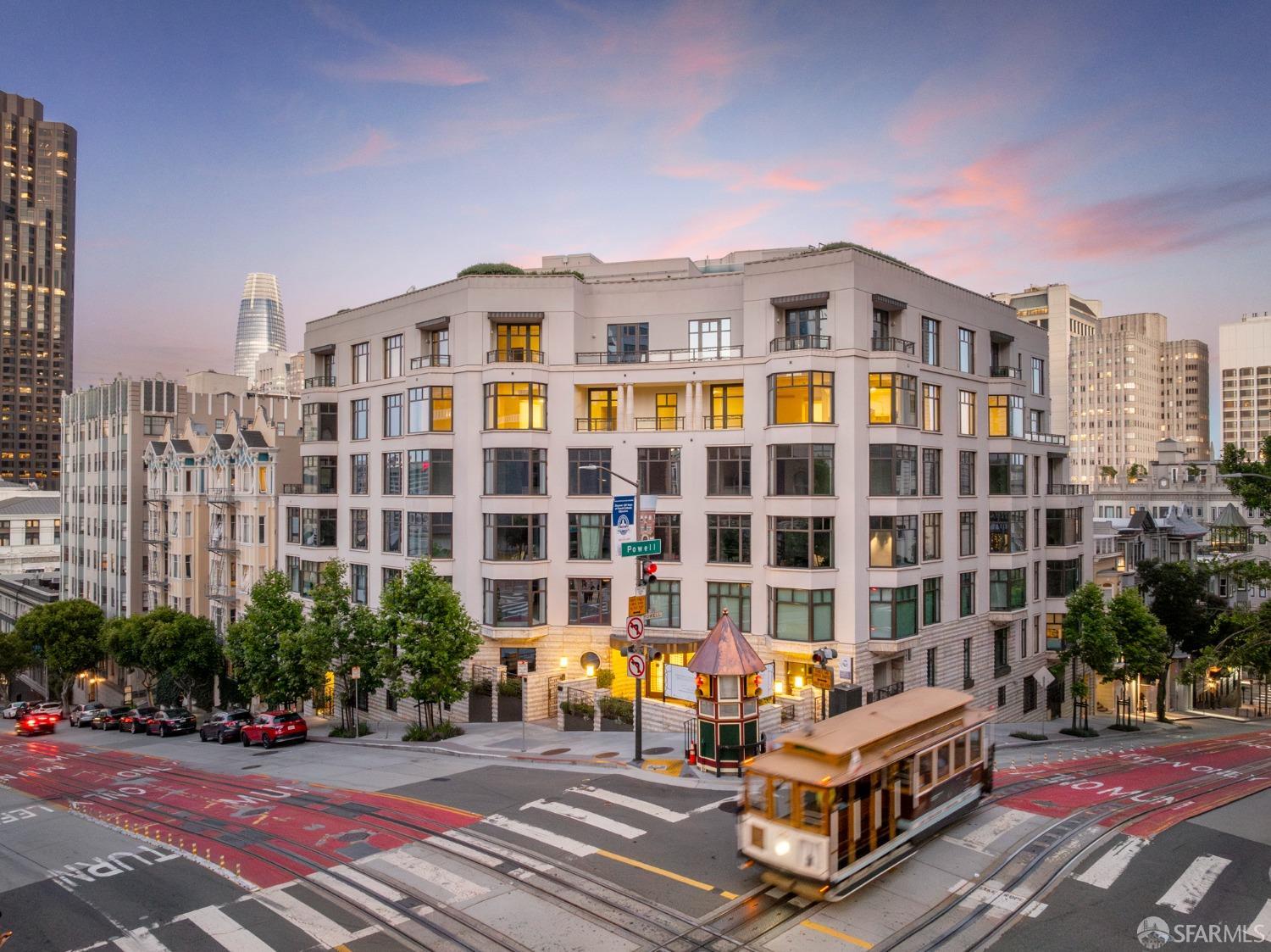 Detail Gallery Image 1 of 28 For 875 California St #403,  San Francisco,  CA 94108 - 2 Beds | 2 Baths
