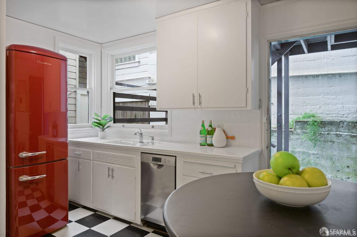 Detail Gallery Image 34 of 43 For 283 Filbert St, San Francisco,  CA 94133 - 4 Beds | 4 Baths