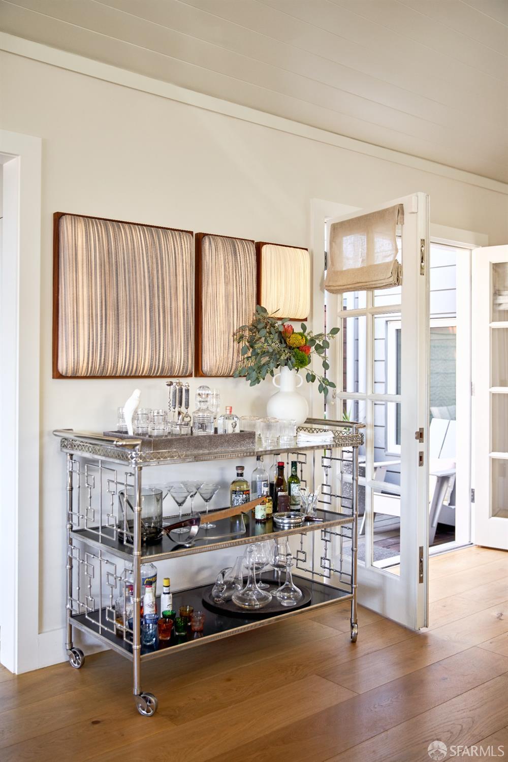Detail Gallery Image 15 of 46 For 1338 Filbert St #D,  San Francisco,  CA 94109 - 3 Beds | 3 Baths