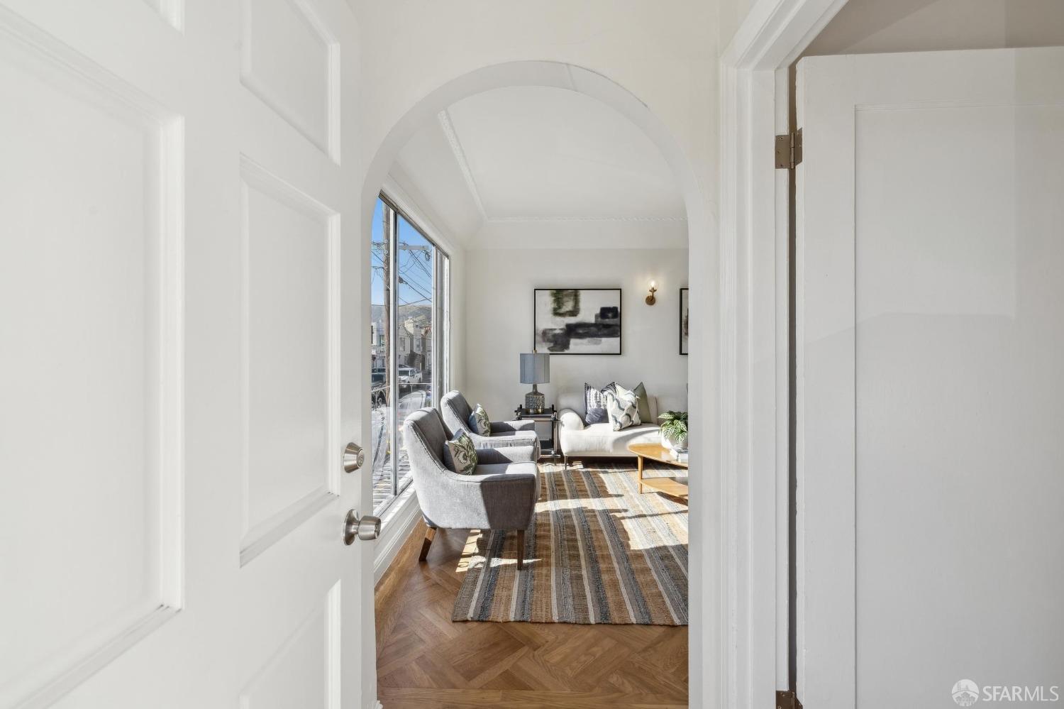 Detail Gallery Image 7 of 74 For 232 Talbert St, San Francisco,  CA 94134 - 4 Beds | 3 Baths