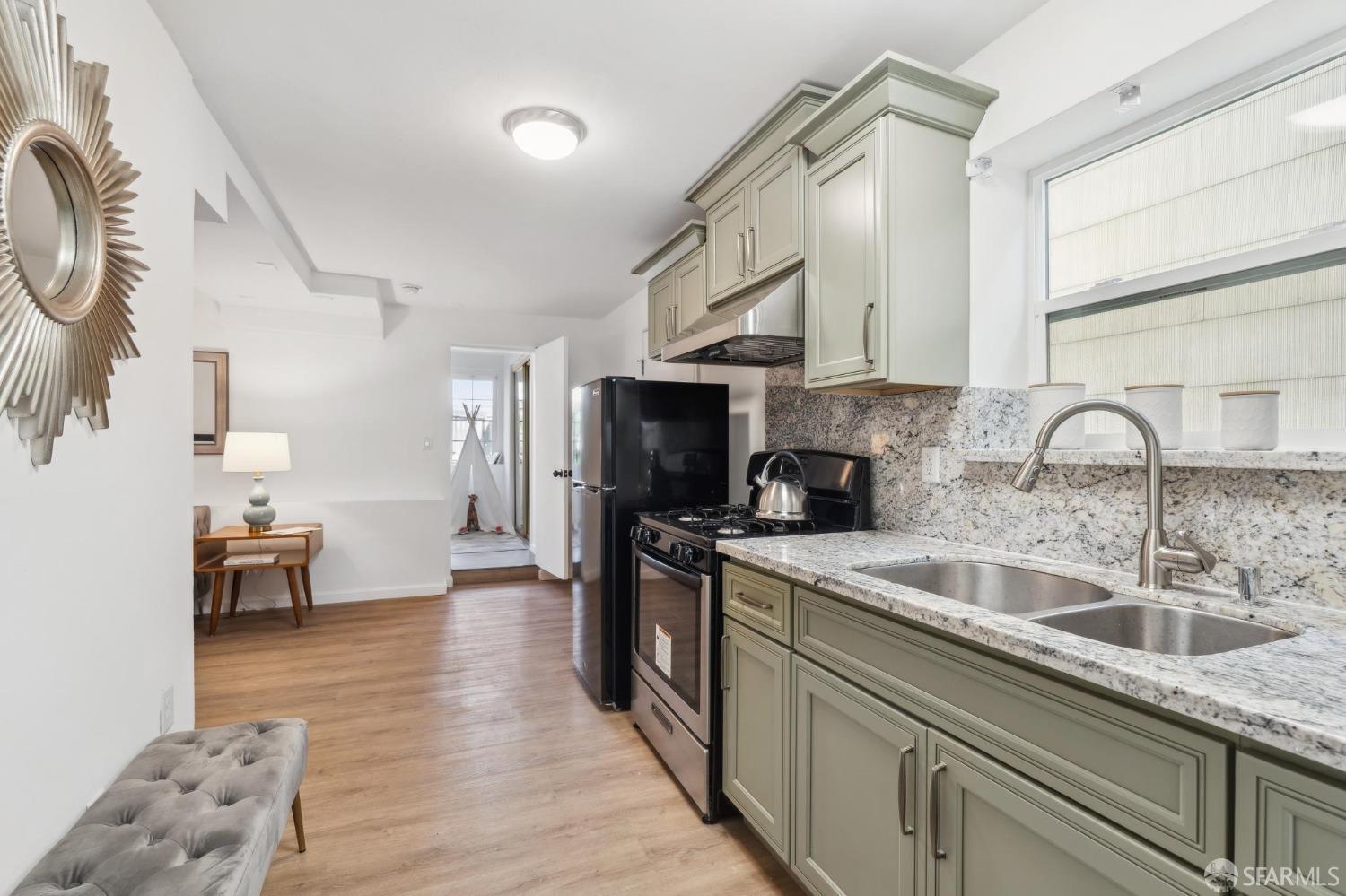 Detail Gallery Image 9 of 50 For 682 37th Ave, San Francisco,  CA 94121 - – Beds | – Baths