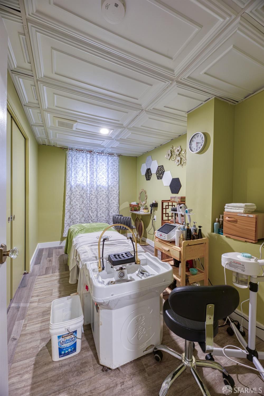 Detail Gallery Image 6 of 20 For 2160 Van Ness Ave, San Francisco,  CA 94109 - – Beds | – Baths