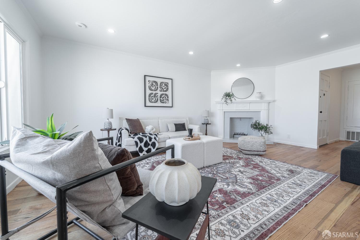 Detail Gallery Image 13 of 67 For 3539 Judah St, San Francisco,  CA 94122 - – Beds | – Baths