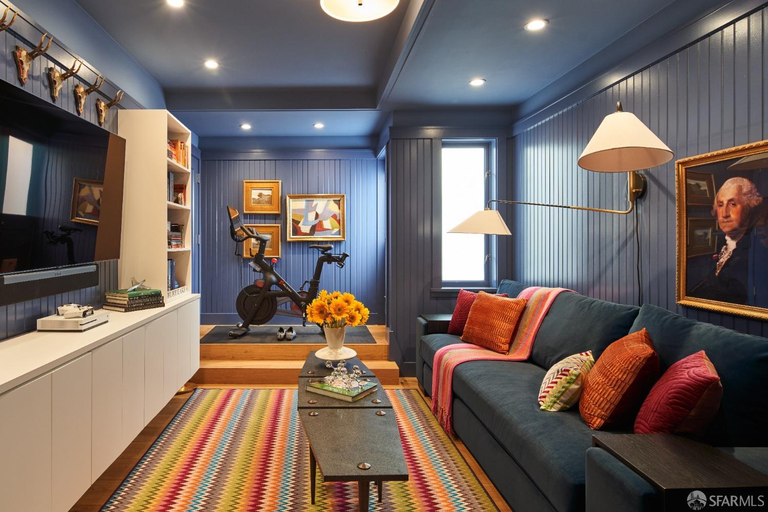 Detail Gallery Image 33 of 46 For 1338 Filbert St #D,  San Francisco,  CA 94109 - 3 Beds | 3 Baths