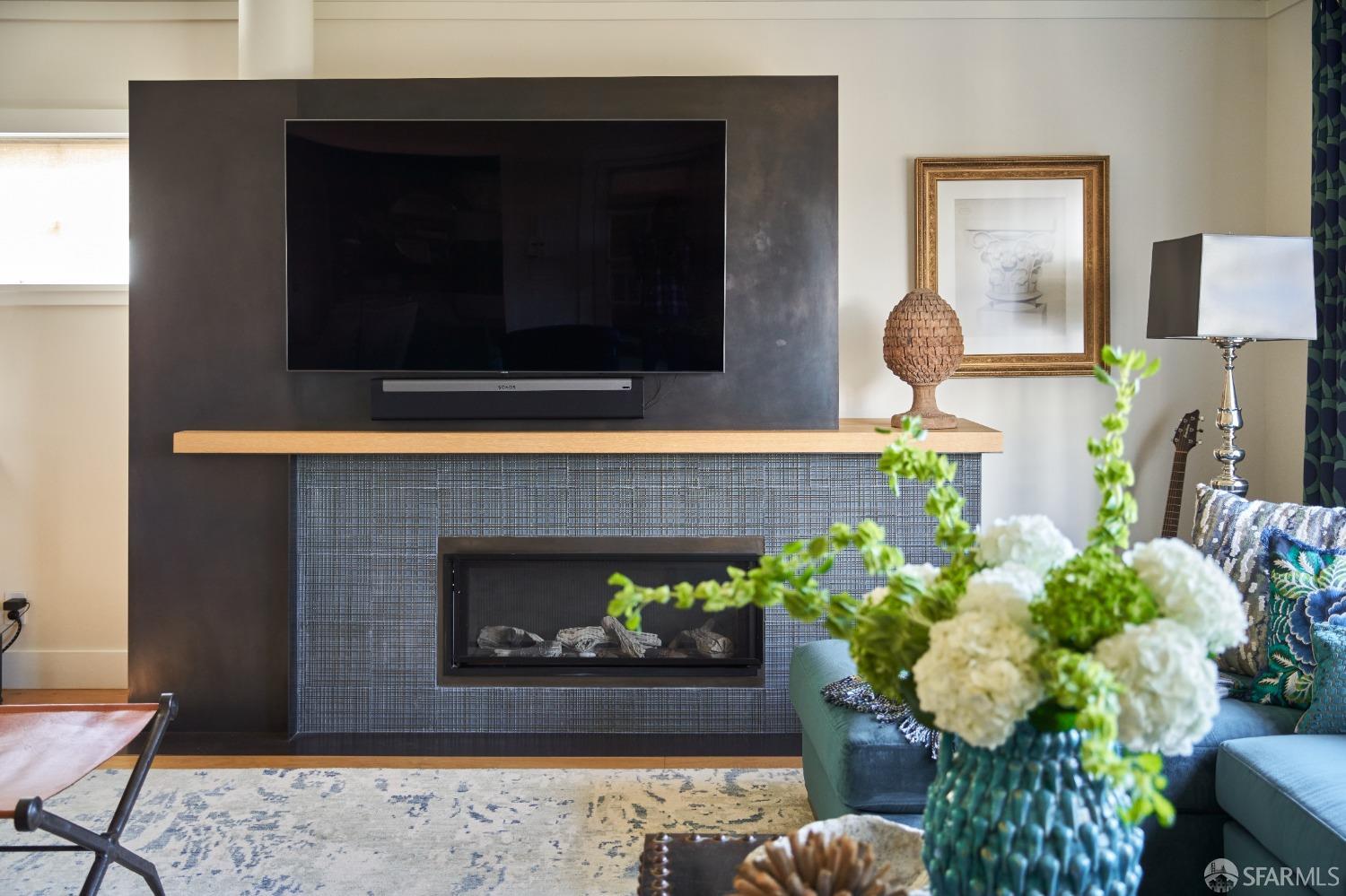 Detail Gallery Image 9 of 46 For 1338 Filbert St #D,  San Francisco,  CA 94109 - 3 Beds | 3 Baths