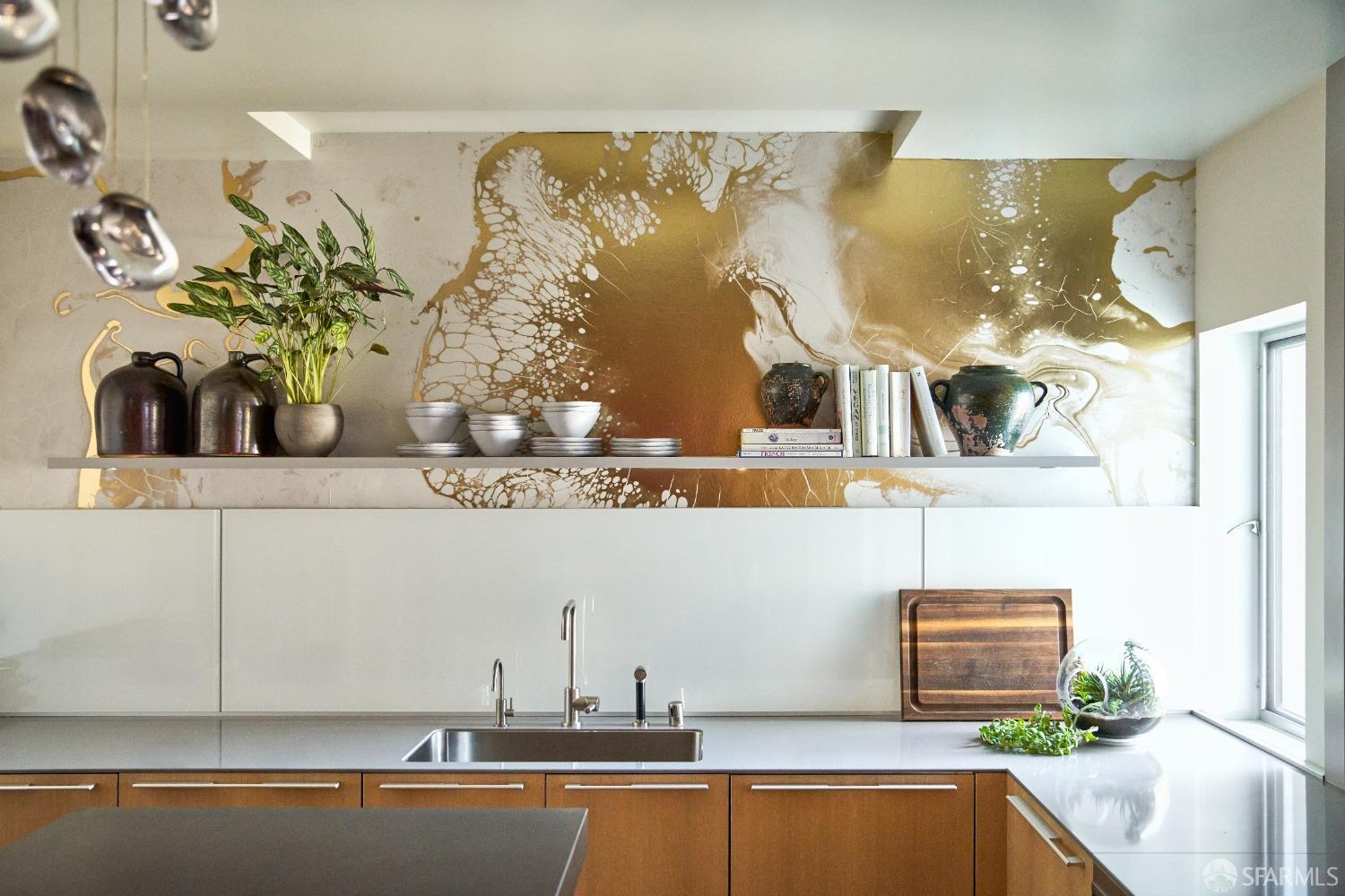 Detail Gallery Image 19 of 46 For 1338 Filbert St #D,  San Francisco,  CA 94109 - 3 Beds | 3 Baths