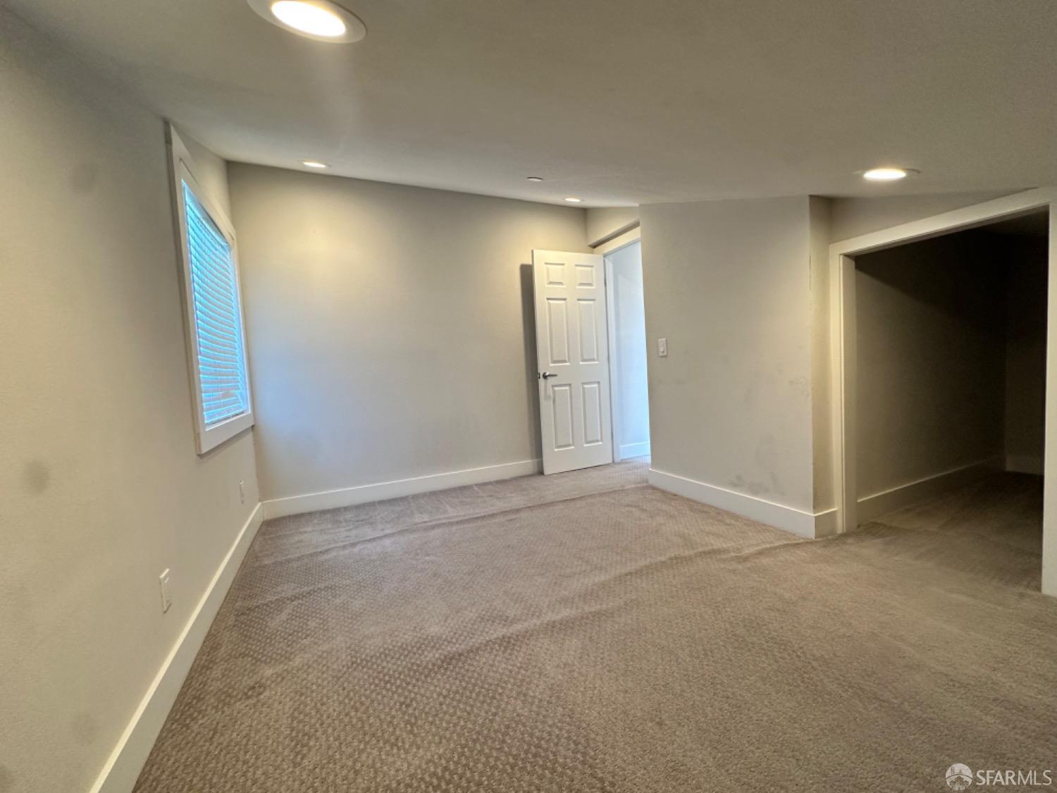 Detail Gallery Image 12 of 22 For 139 Hall Ln, Walnut Creek,  CA 94597 - 2 Beds | 3/1 Baths