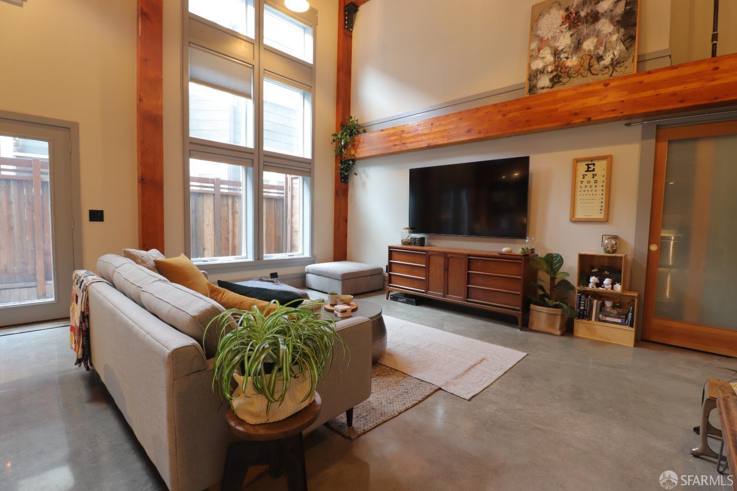 Detail Gallery Image 37 of 44 For 6105 San Pablo Ave #103,  Emeryville,  CA 94608 - 1 Beds | 1/1 Baths