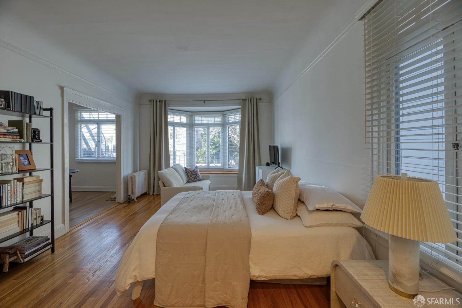 Detail Gallery Image 8 of 20 For 2160 Van Ness Ave, San Francisco,  CA 94109 - – Beds | – Baths