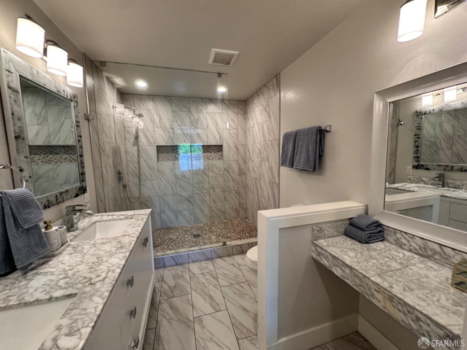 Detail Gallery Image 16 of 22 For 139 Hall Ln, Walnut Creek,  CA 94597 - 2 Beds | 3/1 Baths