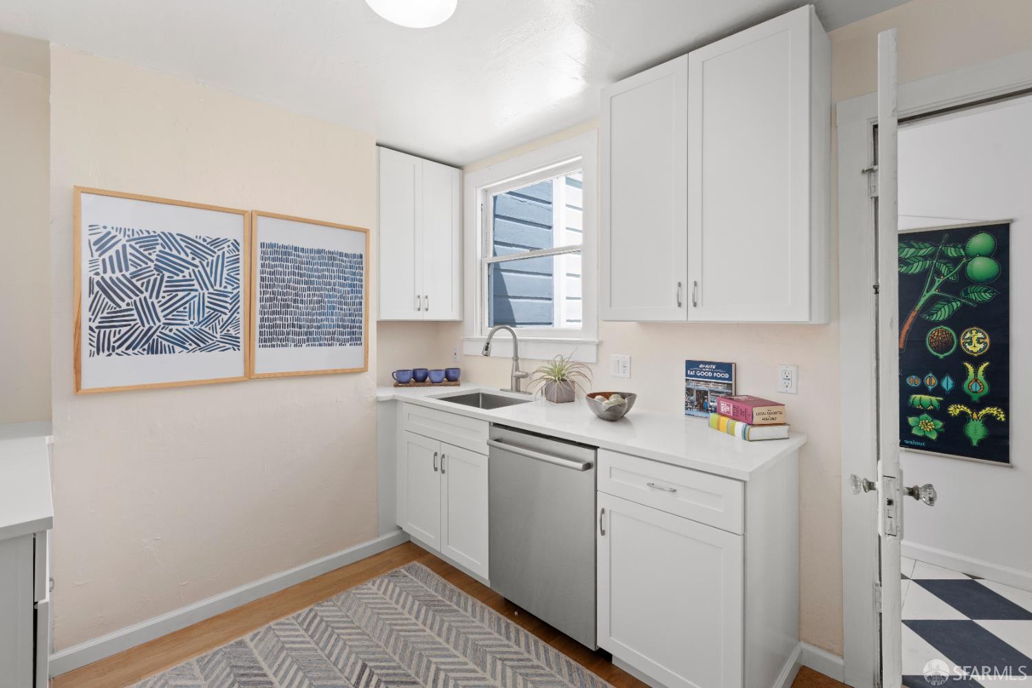 Detail Gallery Image 11 of 38 For 287 Staples Ave, San Francisco,  CA 94112 - 2 Beds | 1 Baths
