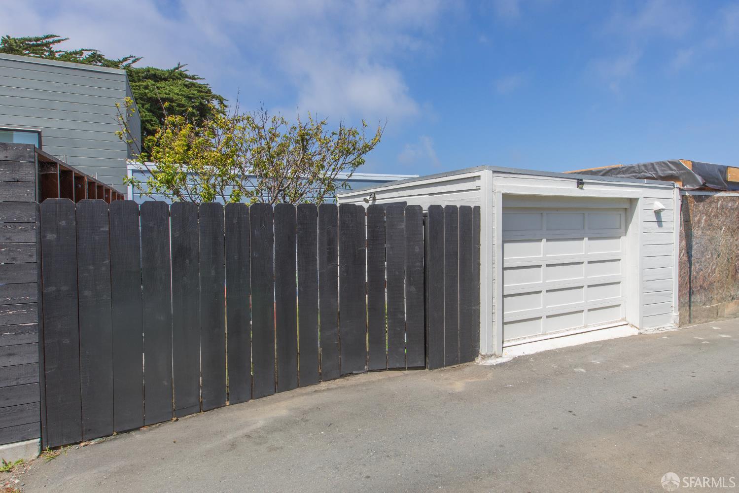 Detail Gallery Image 27 of 38 For 287 Staples Ave, San Francisco,  CA 94112 - 2 Beds | 1 Baths