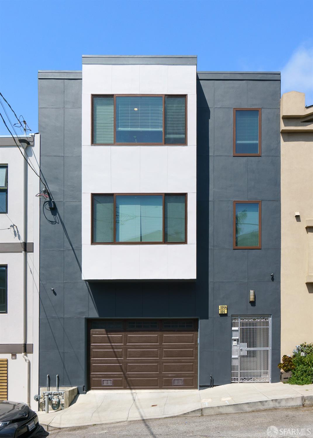 MLS: 425039838 Condo For Sale