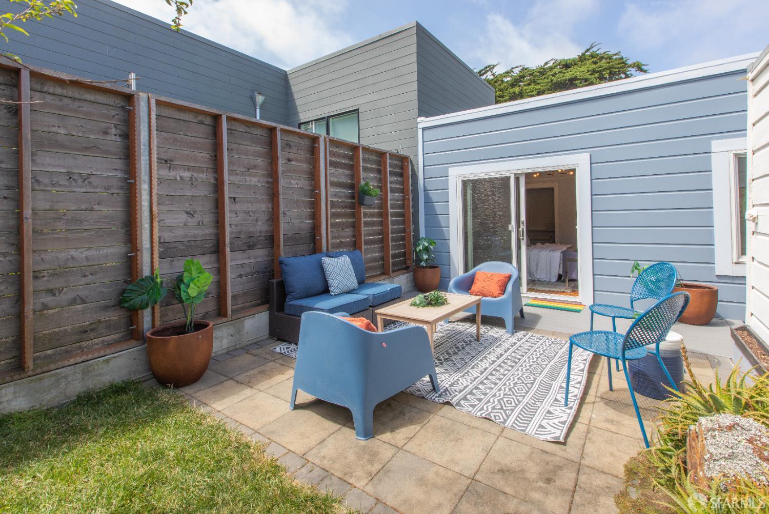 Detail Gallery Image 23 of 38 For 287 Staples Ave, San Francisco,  CA 94112 - 2 Beds | 1 Baths