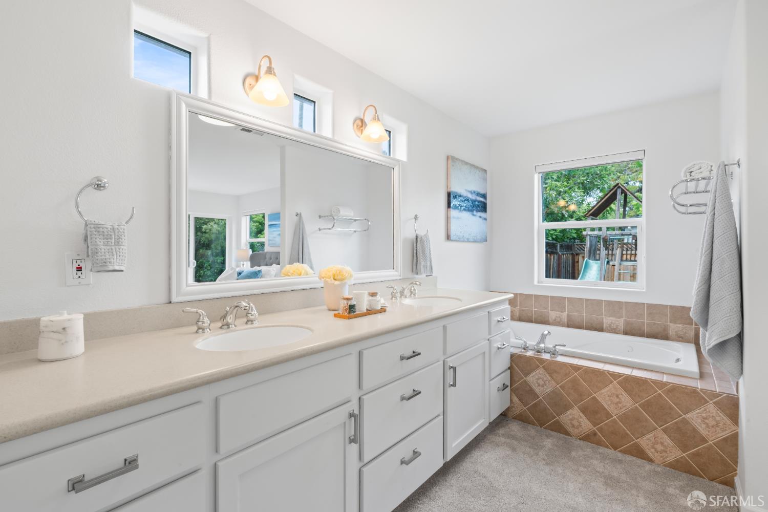 Detail Gallery Image 15 of 33 For 959 Johnson St, Redwood City,  CA 94061 - 3 Beds | 2 Baths