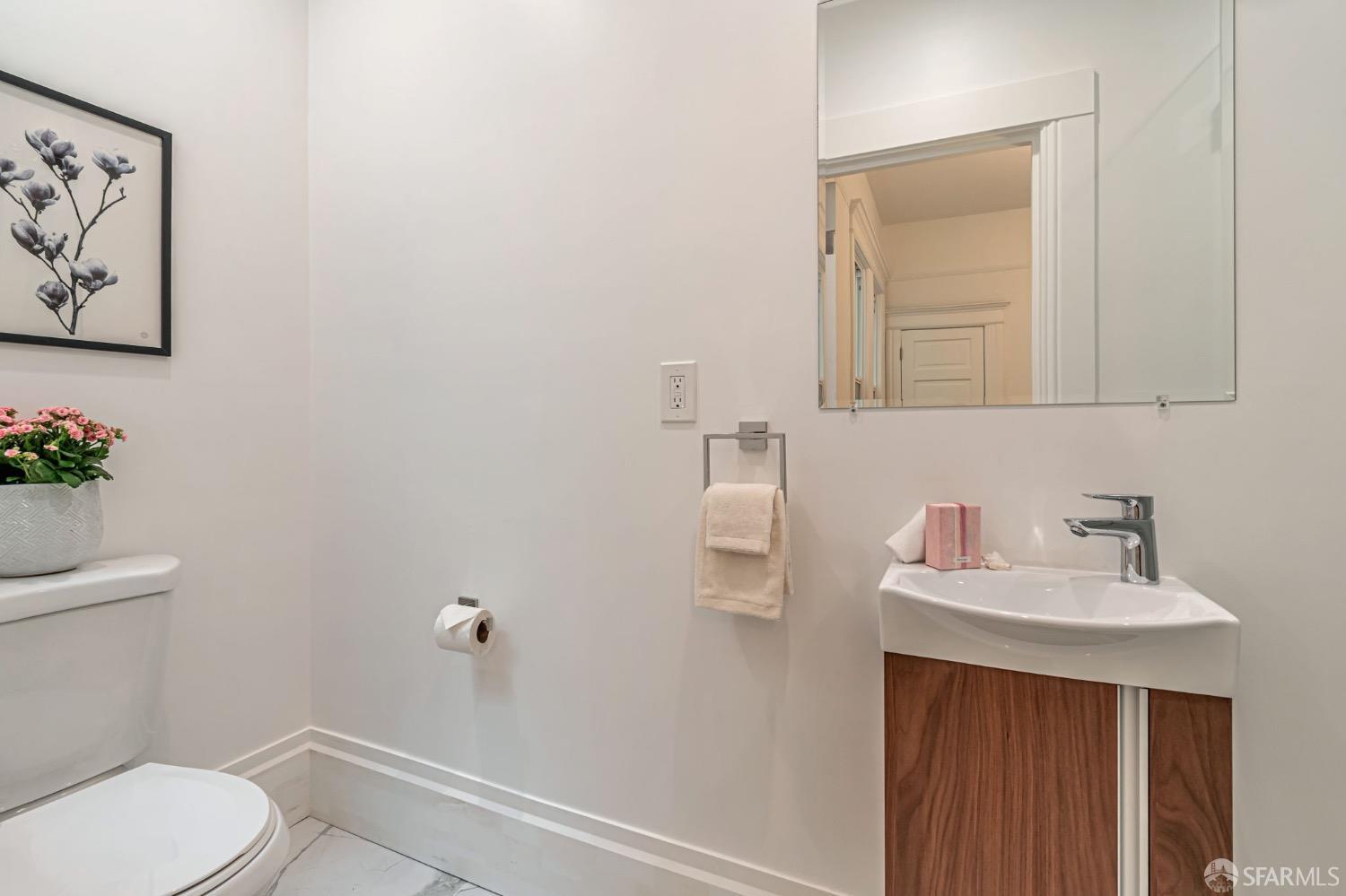 Detail Gallery Image 27 of 45 For 287 Church St, San Francisco,  CA 94114 - 2 Beds | 2 Baths