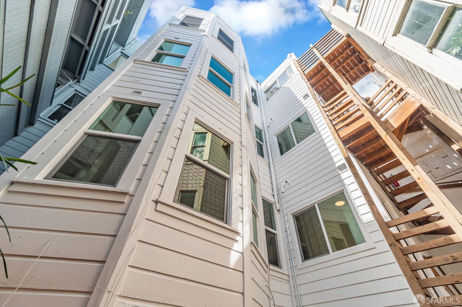 Detail Gallery Image 40 of 45 For 287 Church St, San Francisco,  CA 94114 - 2 Beds | 2 Baths