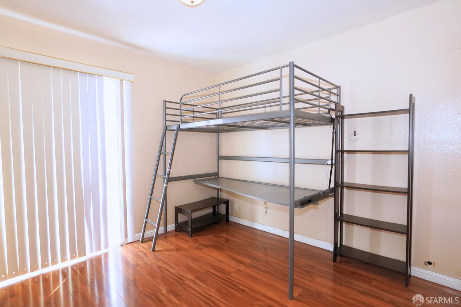 Detail Gallery Image 11 of 13 For 511 Skyline Dr, Daly City,  CA 94015 - 4 Beds | 2 Baths