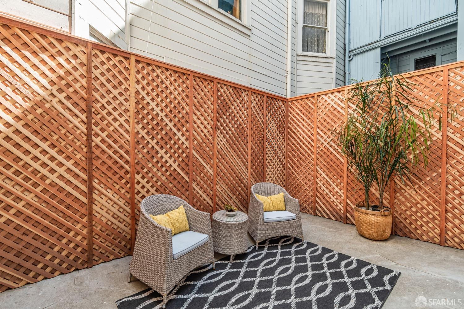 Detail Gallery Image 33 of 45 For 287 Church St, San Francisco,  CA 94114 - 2 Beds | 2 Baths